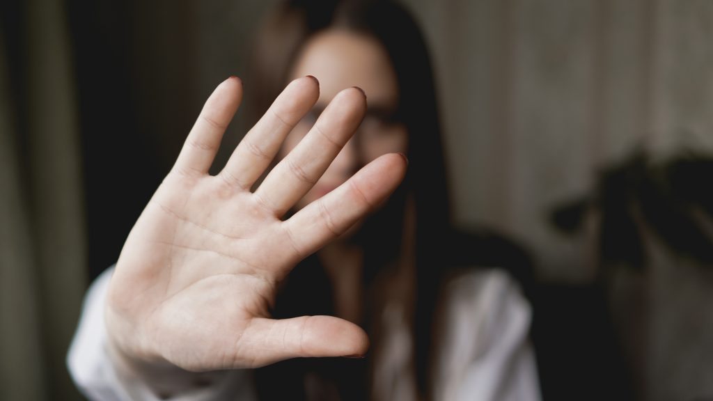 mulher contra produtos industrializados