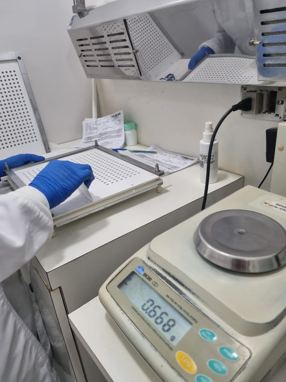 laboratório farmácia